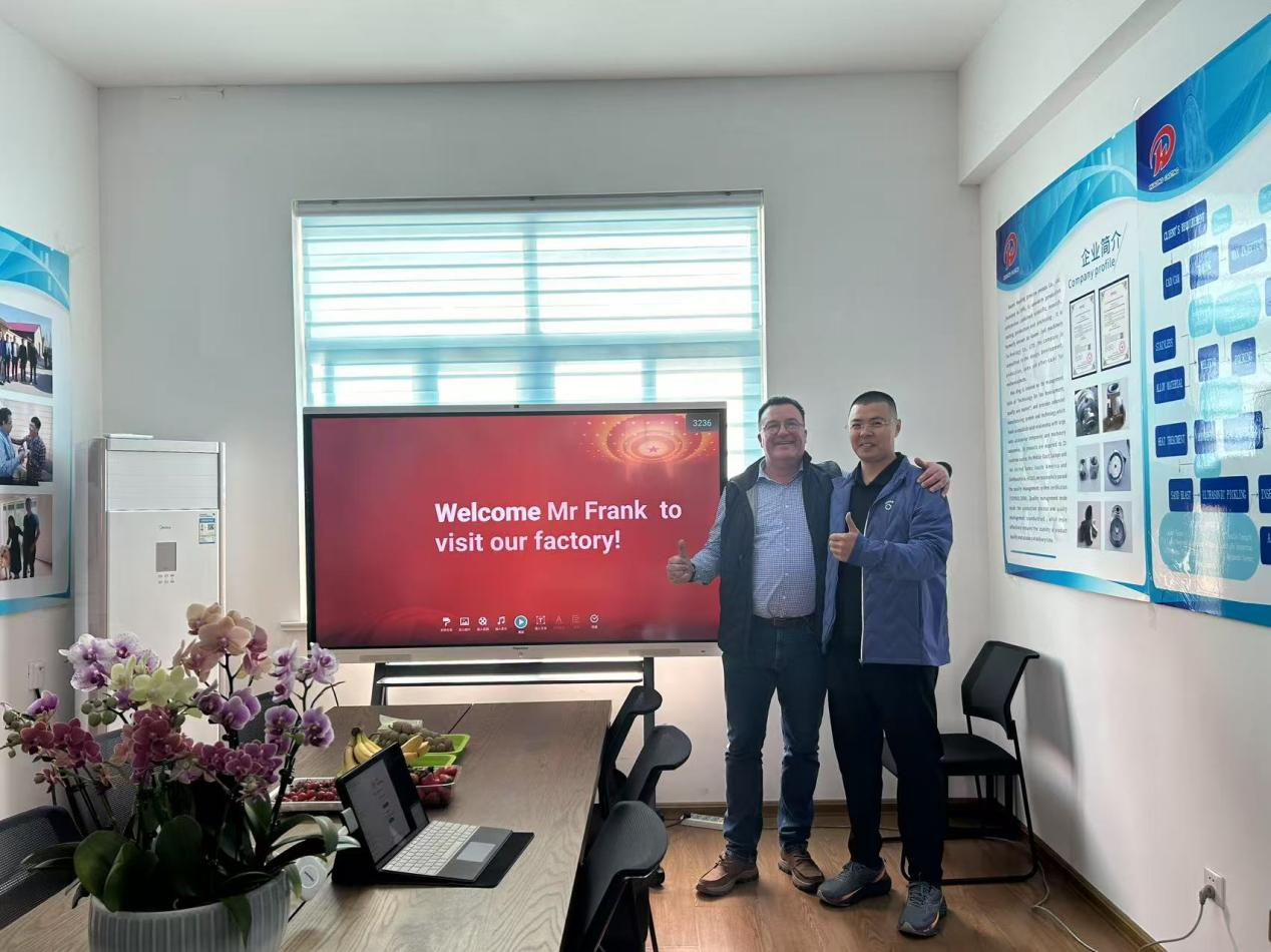 Belgický zákazník navštívil továrnu dvakrát